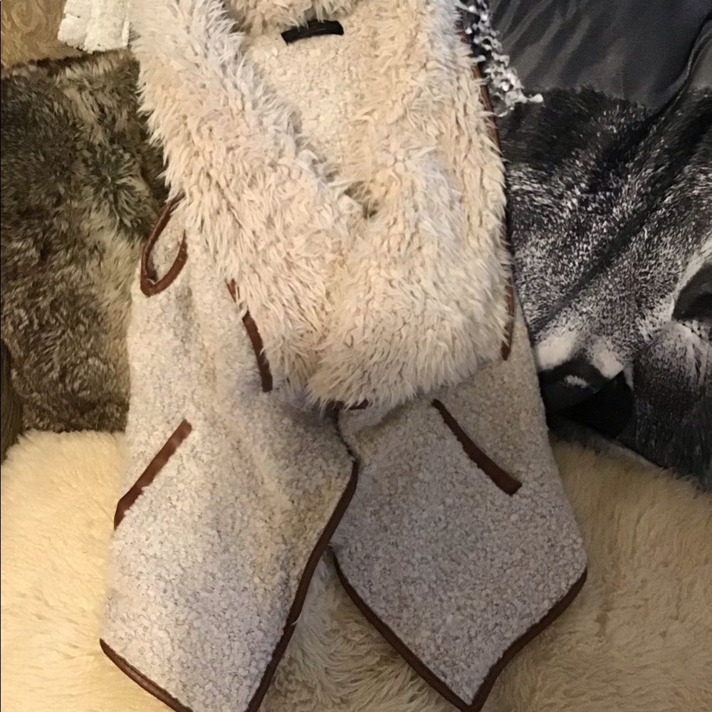 Fur fashion vest